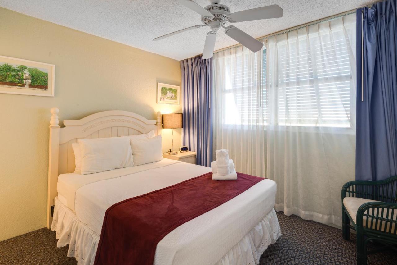 Sunrise Suites Resort Key West Room photo