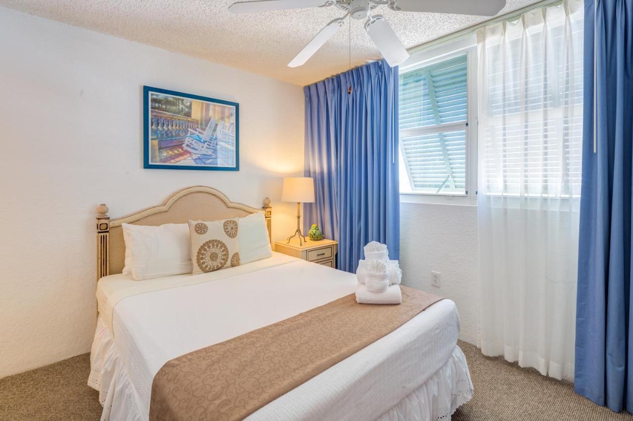Sunrise Suites Resort Key West Room photo